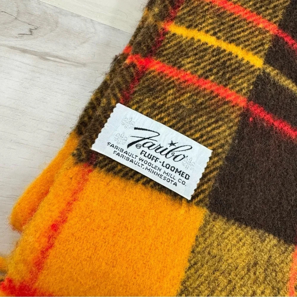 Vintage Wool Buffalo Fairbo fluff-loomed stadium throw blanket 70s gold brown